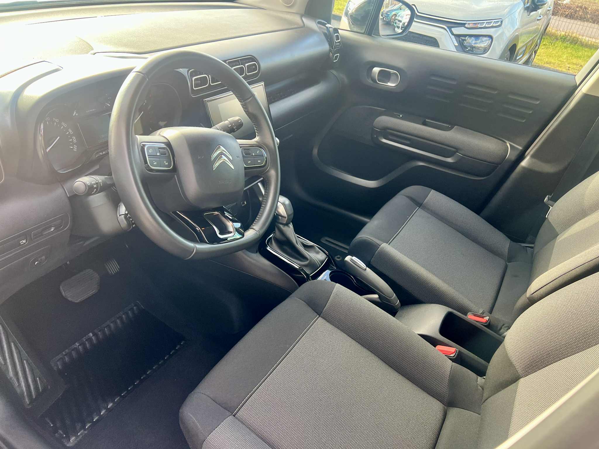 Garage Kern - 1.2 PURETECH 130 S&S FEEL PACK EAT6