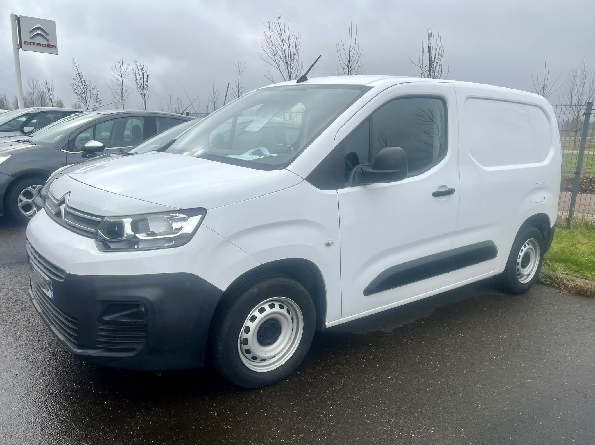 Garage Kern - BERLINGO VU TAILLE M 650KG BLUEHDI 75CV CLUB