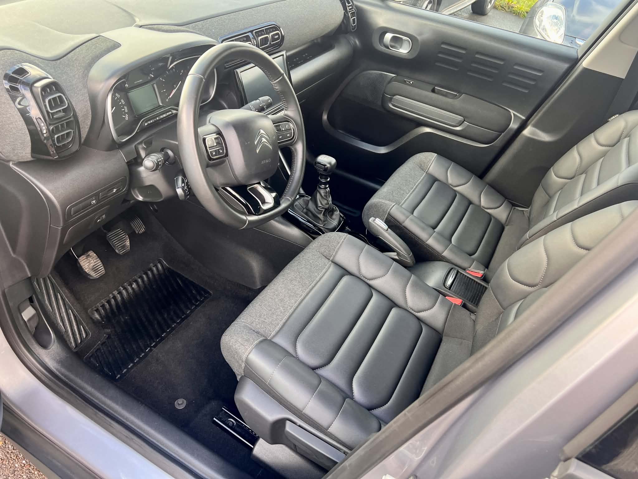 Garage Kern - C3 AIRCROSS PURETECH 110CV SHINE PACK 