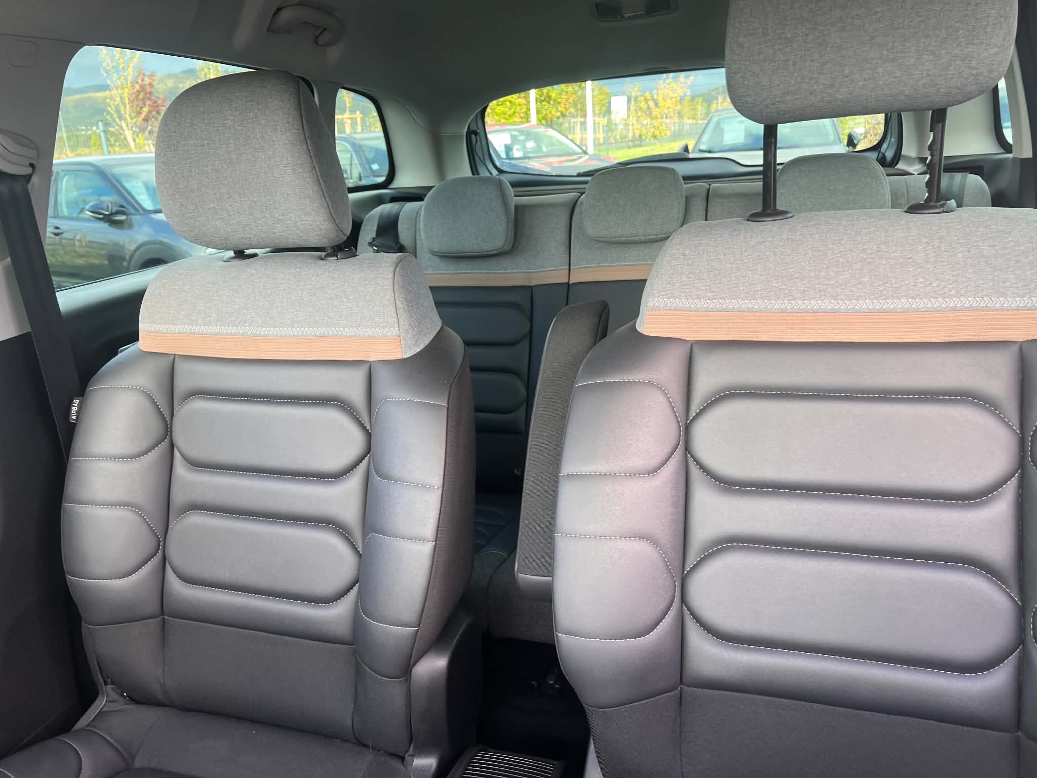 Garage Kern - C3 AIRCROSS PURETECH 110CV SHINE PACK 