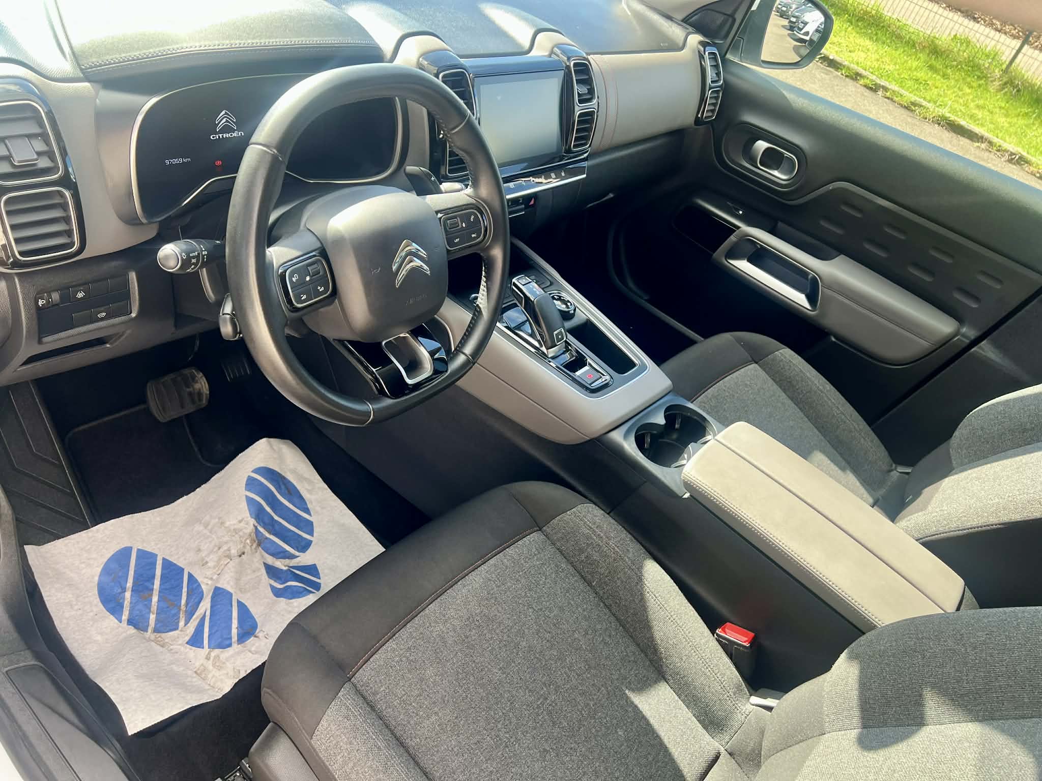 Garage Kern - C5 AIRCROSS 1.5 BLUEHDI 130 EAT8 BUSINESS +