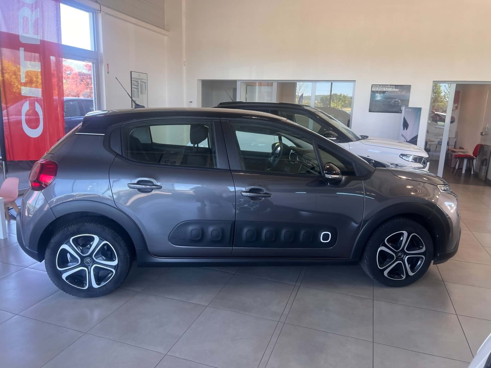 Garage Kern - CITROËN C3 PURETECH 110 S&S SHINE EAT8