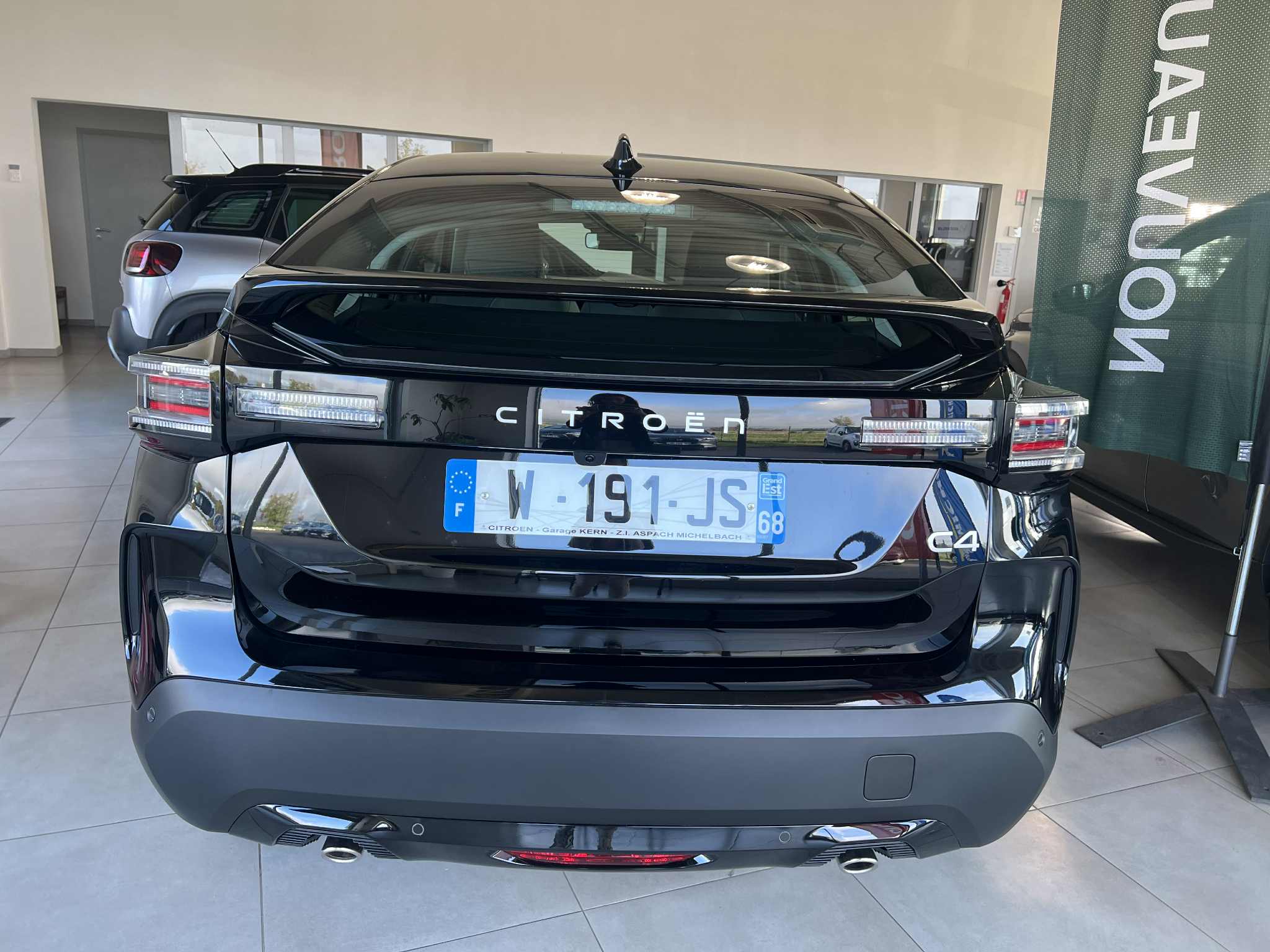 Garage Kern - CITROEN C4 1.2 HYBRIDE 145 BUSINESS 